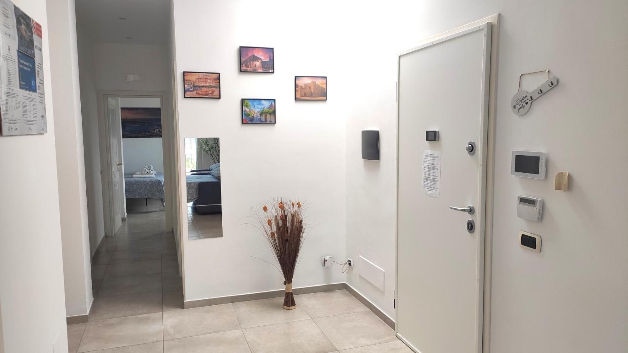 Seagull Apartments - Front And Sea View & Airport Bari Ngoại thất bức ảnh
