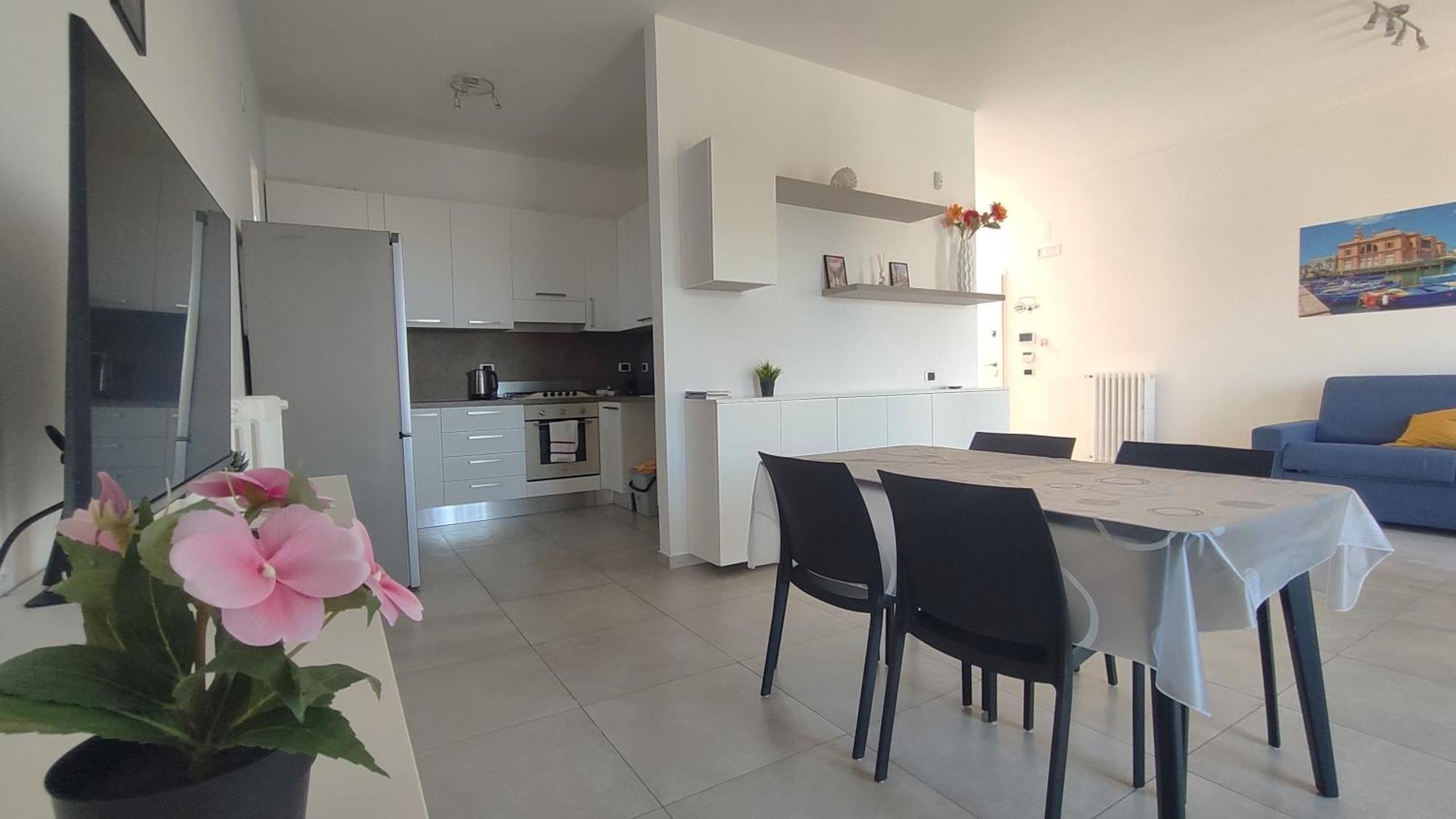 Seagull Apartments - Front And Sea View & Airport Bari Ngoại thất bức ảnh